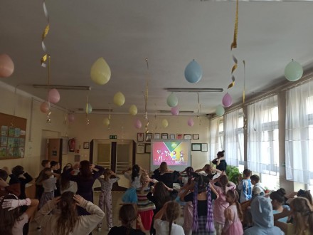 „W karnawale, w karnawale bawimy się doskonale….”