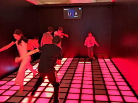 Klasa 6b na zajęciach edukacyjnych w Pixel Planet