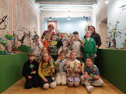 Klasa 2b na wystawie i warsztatach w Kamienicy Hipolitów