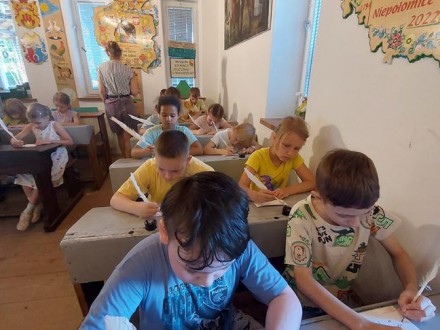 Klasy 1a i 1b w gospodarstwie agroturystycznym 