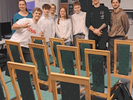 Prezydium Rady Samorządu Uczniowskiego na warsztatach filmowych