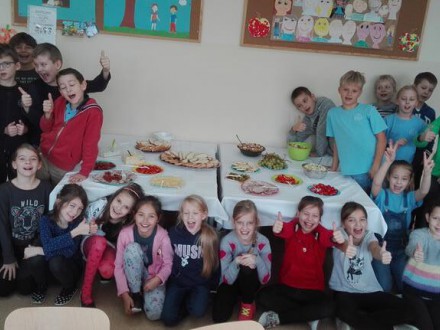 Smaczne i zdrowe śniadanie klasowe