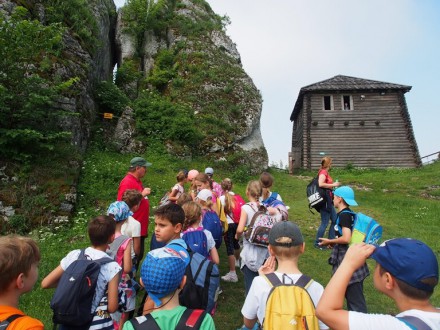 Wycieczka klasy 3b i 3e do Ogrodzieńca