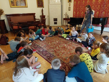 Klasa 2c na warsztatach w Domu Mehoffera