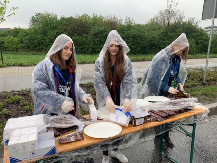 Wolontariusze podczas 18 Cracovia Maraton