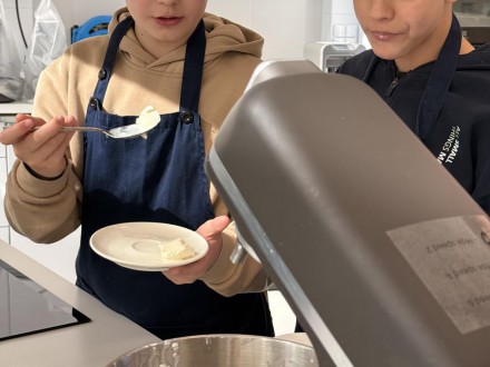 Laboratorium Smaków – kulinarna przygoda klasy 7B w Cogiteonie