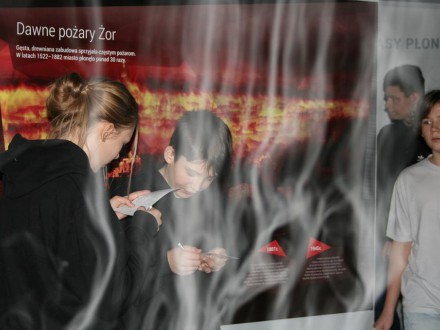 Klasy 8d i 8c w Muzeum Ognia w Żorach