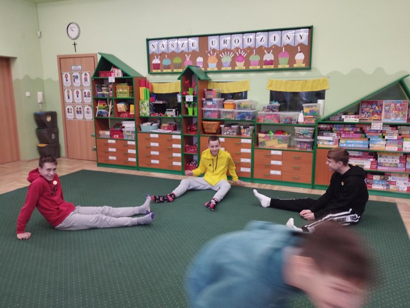 Klasy 7b i 7c z wizytą w Przedszkolach