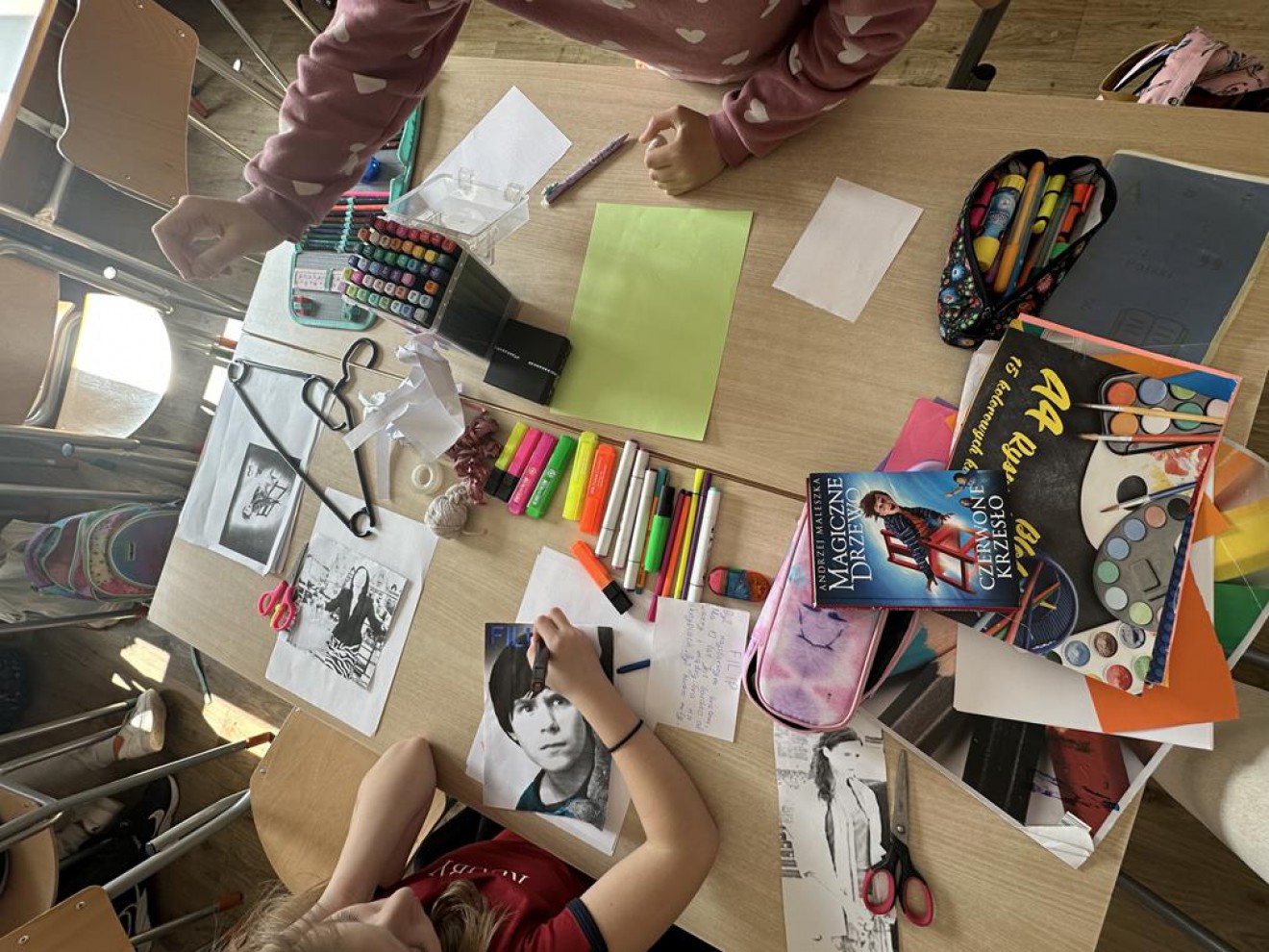 Kreatywne lekcje języka polskiego - lektura na wieszaku