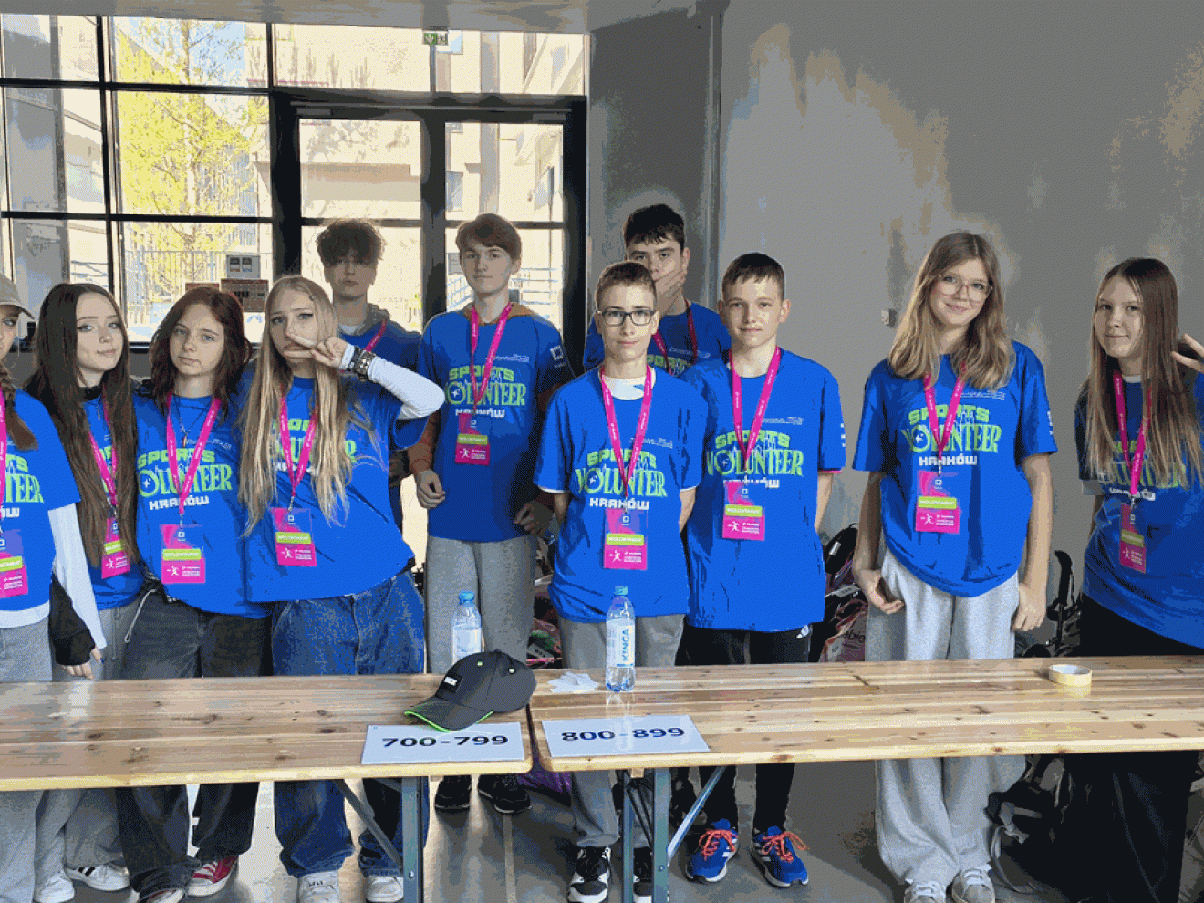 Wolontariusze podczas Mini Maratonu, Walkathonu oraz Cracovia Maratonu