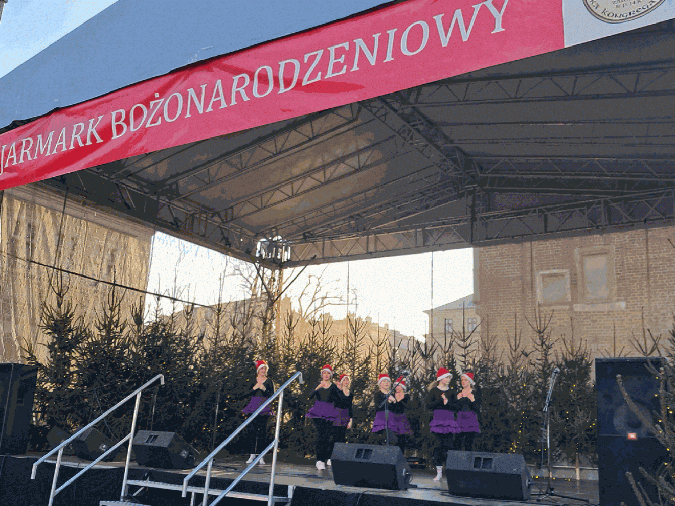 Występy podczas Świątecznego Jarmarku Bożonarodzeniowego