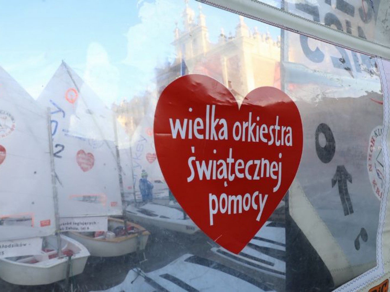 Wolontariusze podczas 28 Finału Wielkiej Orkiestry Świątecznej Pomocy