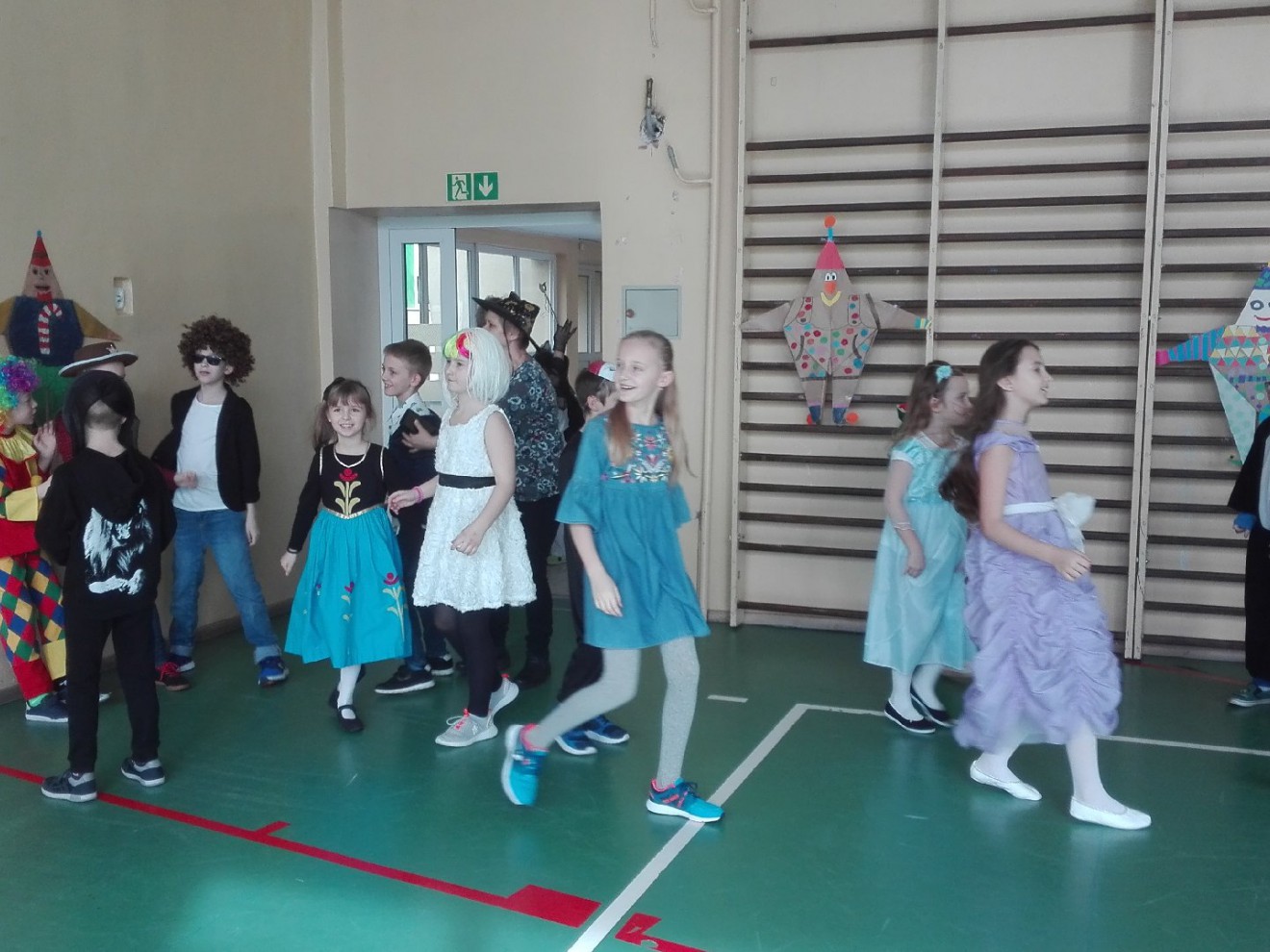 Bal karnawałowy klas 1-3