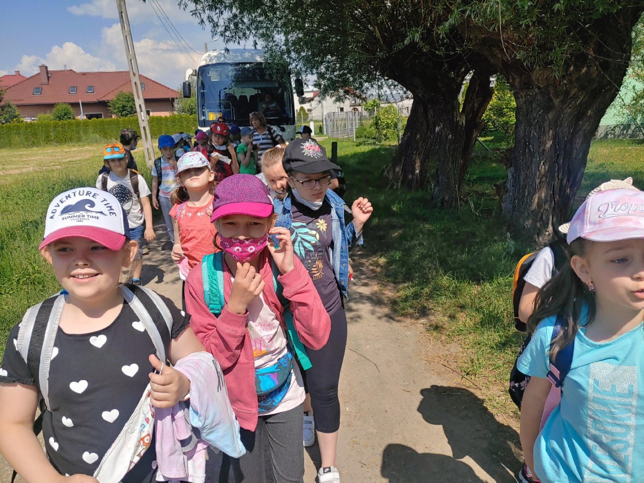 Klasy 2 a, b i c w Jeziorkowie