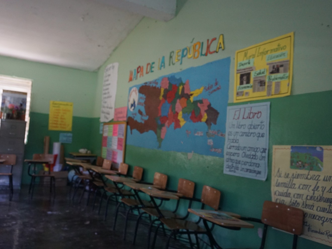 Pomoc dla uczniów z wyspy Saona