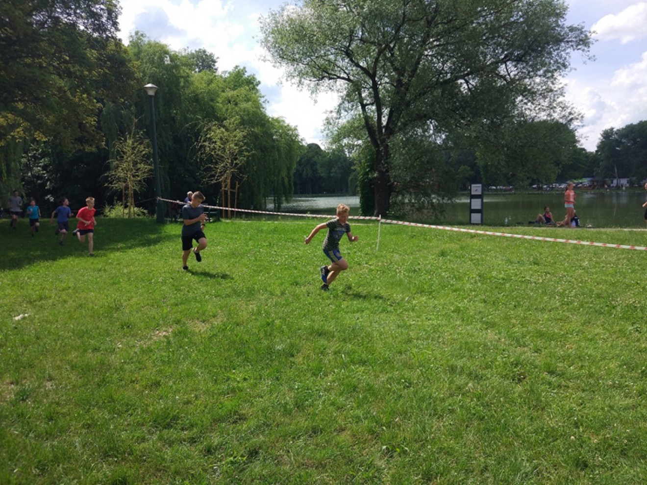 Bieg z okazji 100-lecia Niepodległości Polski wokół Zalewu Nowohuckiego