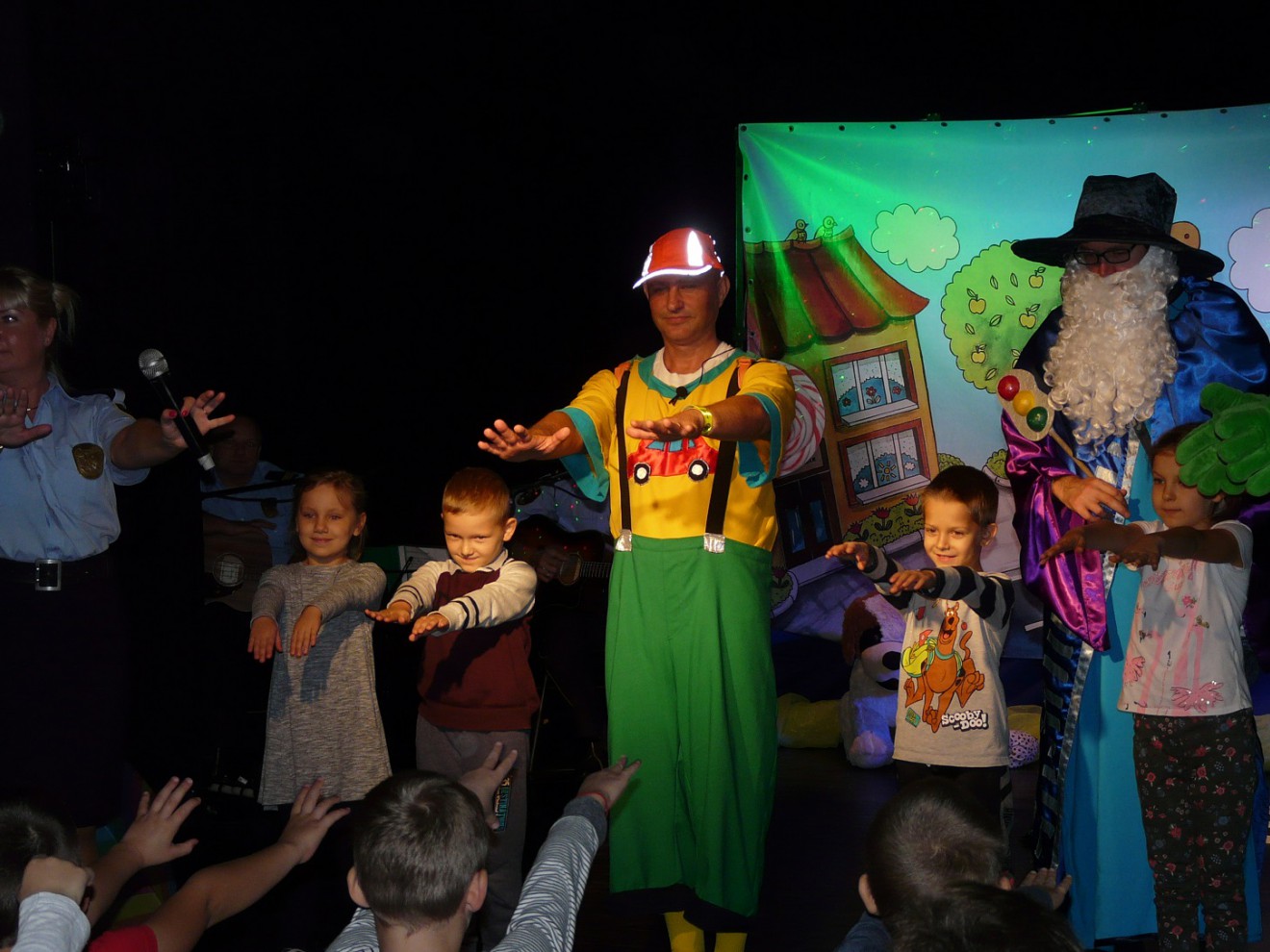 „Królestwo zakręconego czasu, czyli bajka o mądrych dzieciach.”