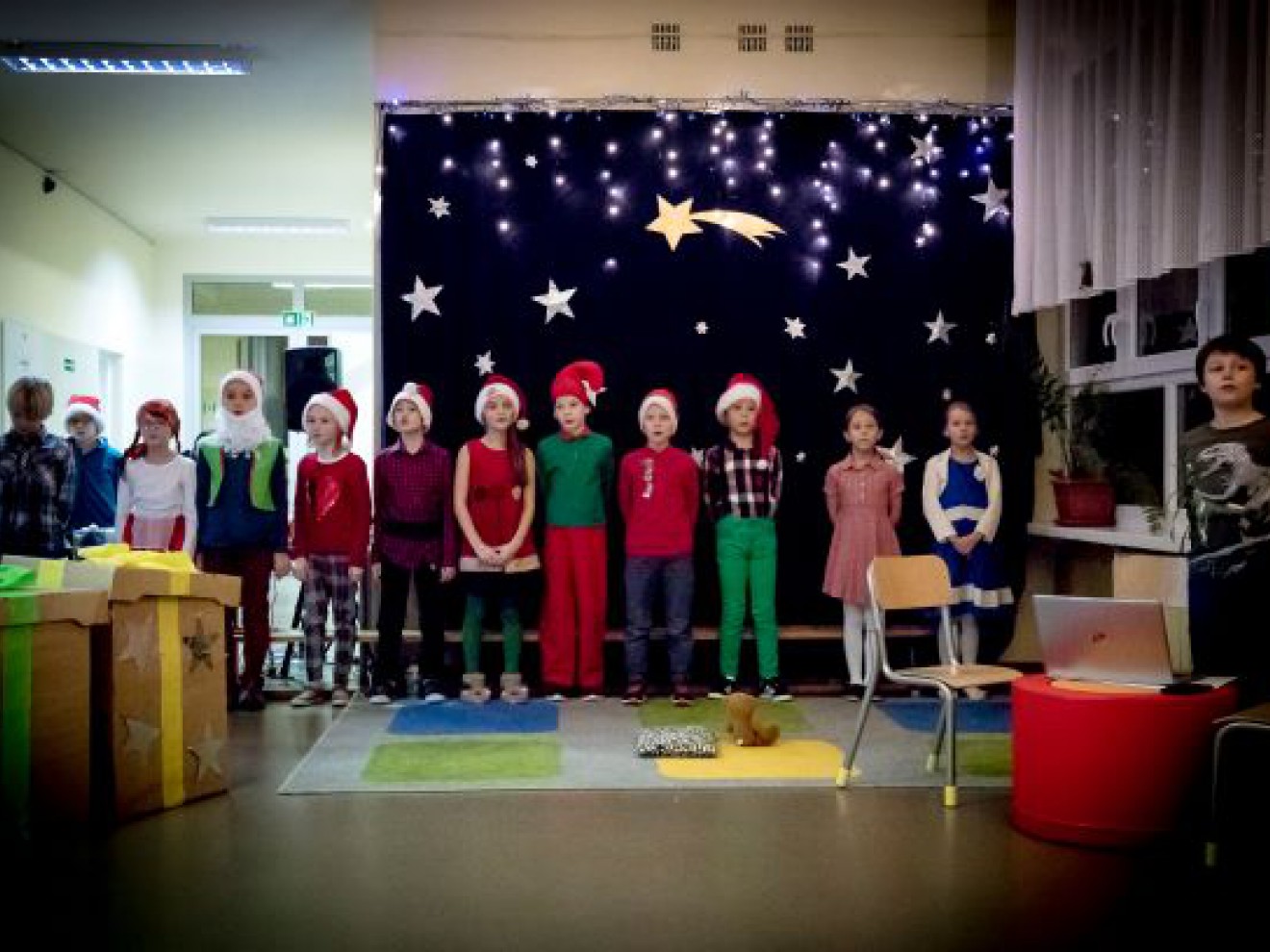 Przedstawienie klasy 2 b